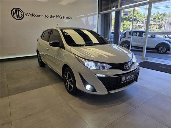 TOYOTA YARIS 1.3 16V FLEX XL LIVE MULTIDRIVE TOYOTA YARIS 1.3 16V FLEX XL LIVE MULTIDRIVE